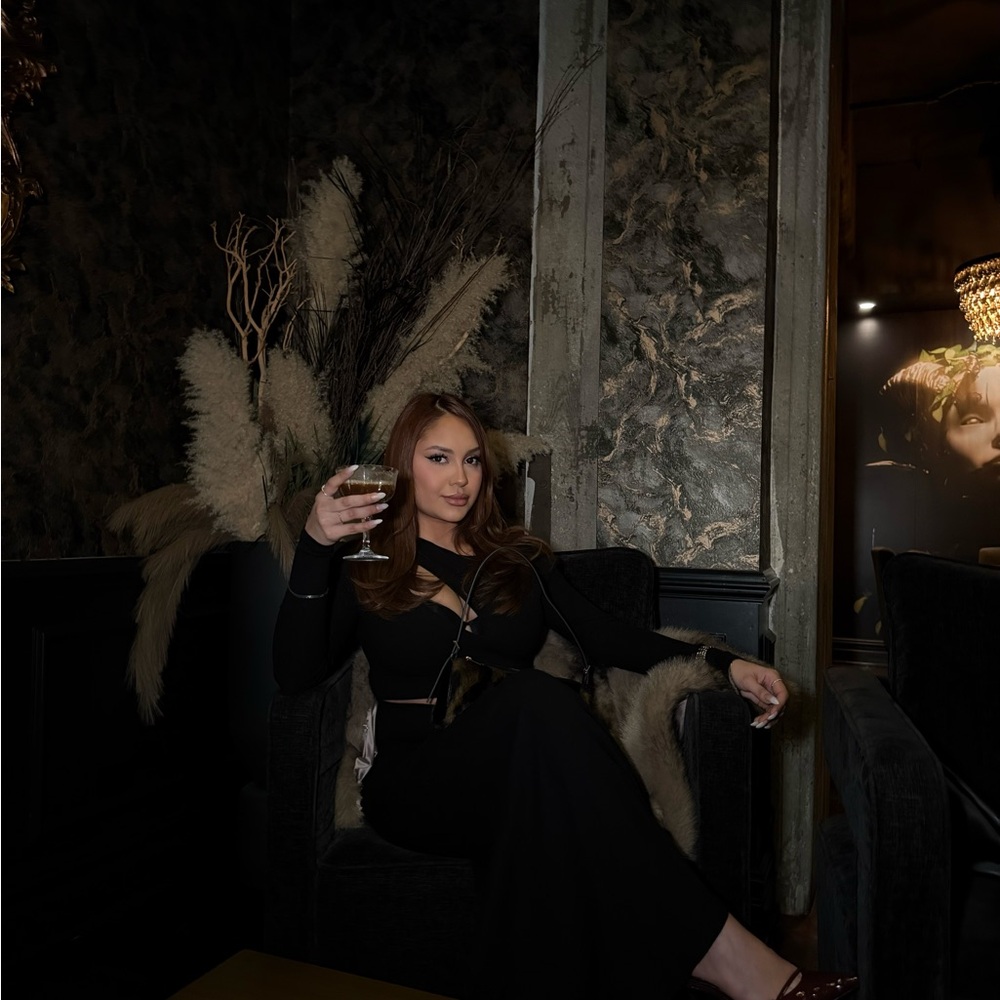 Meet your Posher, Nicole
